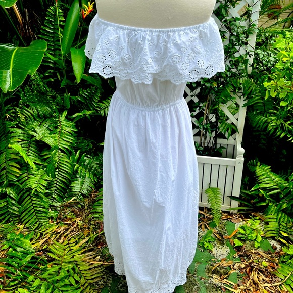 Maxi Dress 100% cotton eyelet ruffle off the shoulder - Picture 2 of 16